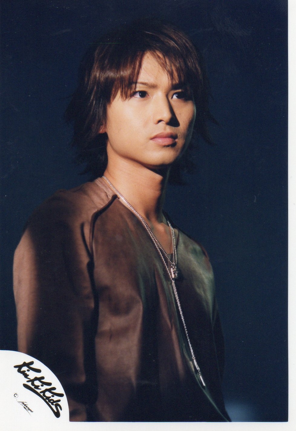 Amazon.co.jp: KinKi Kids 堂本光一 公式写真 【スリーブ付】 b57 : ホビー